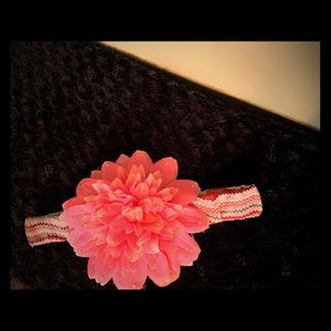 Ladies stretchy floral belt .